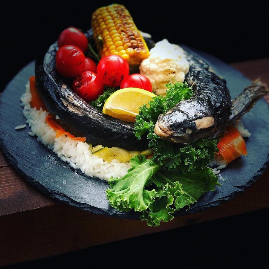 Restauracja I Noclegi Izba Rybacka W Krainie Wygaslych Wulkanow Podgorki Exterior foto