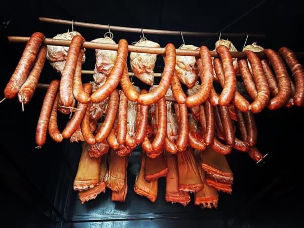 Restauracja I Noclegi Izba Rybacka W Krainie Wygaslych Wulkanow Podgorki Exterior foto